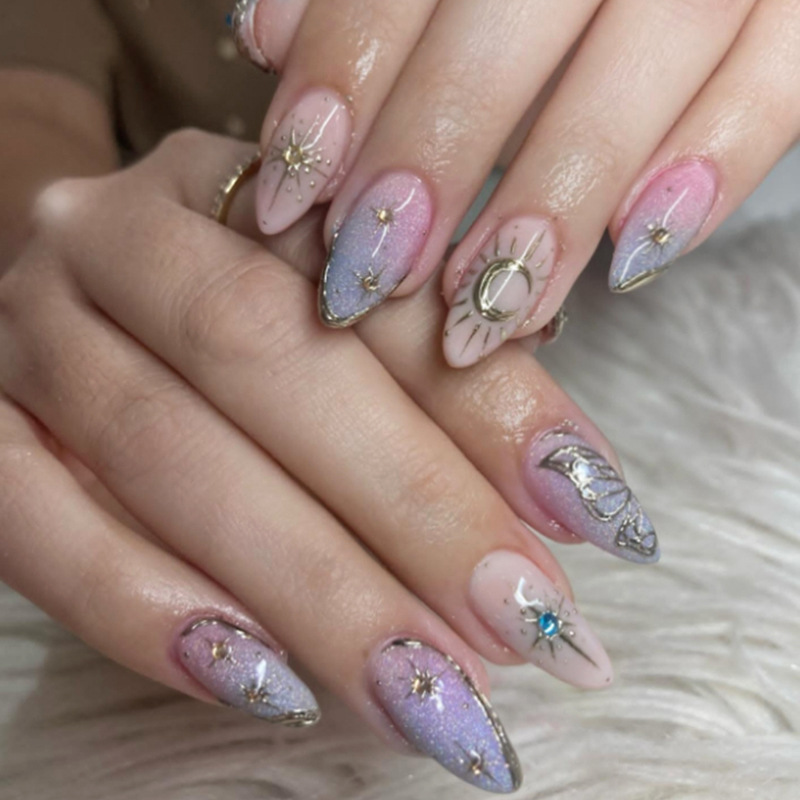 Set di 24 Unghie Finte Blu a M - Nail Art Quirky recensione e prezzo