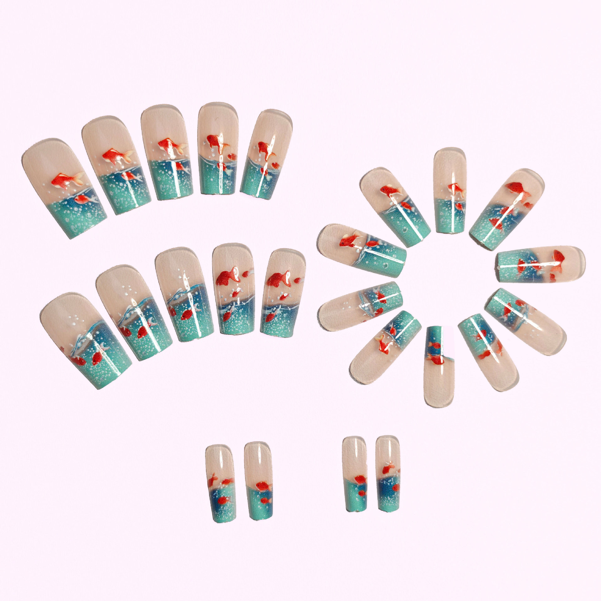 Unghie finte quadrate di media - Press On Nail Set recensione e prezzo