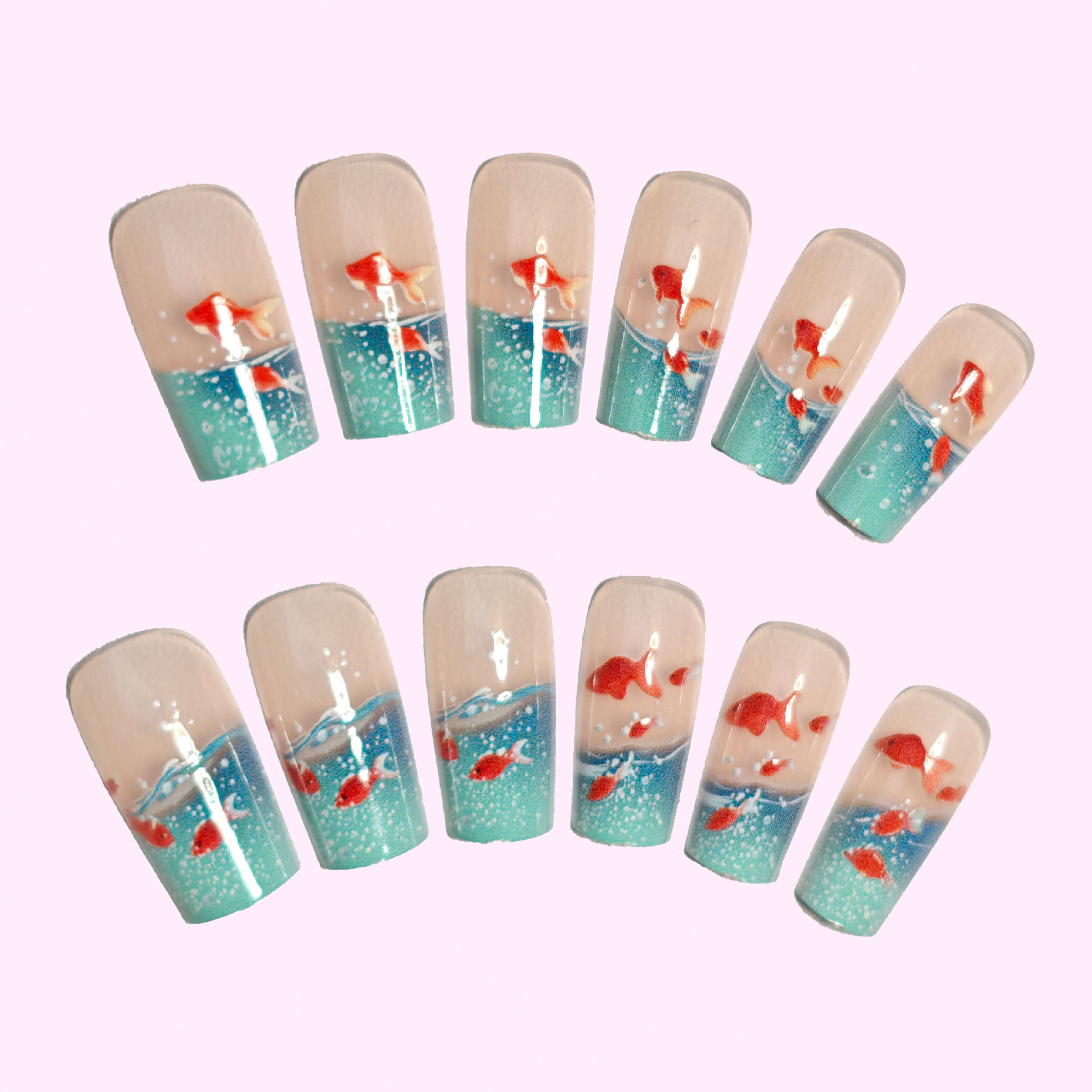 Unghie finte quadrate di media - Press On Nail Set recensione e prezzo