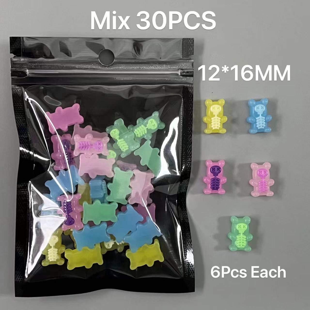 30 Pz Mix Cartoon Orso Conigli - Nail Art Xxl recensione e prezzo