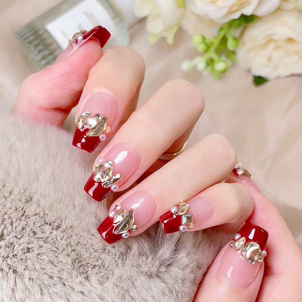 Kit di 10 Unghie Finte Trapezo - Nail Art Red Wine recensione e prezzo