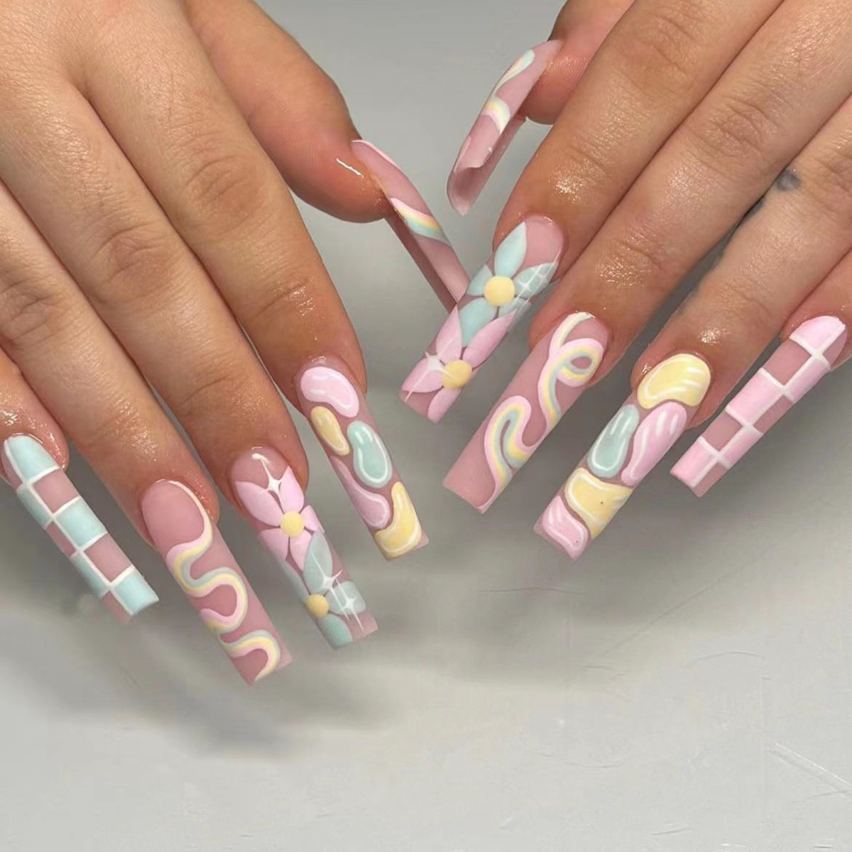 24 pezzi set di unghie finte f - Nail Art Quirky recensione e prezzo